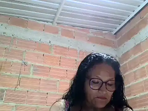 Snapshot of _Cristal chatting on 10.17.25  Cristal online show from 10.17.25