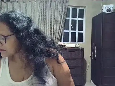 Snapshot of _Cristal chatting on 10.22.25  Cristal online show from 10.22.25