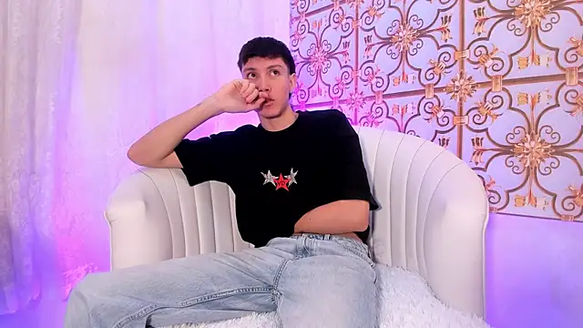 LittleDanny  online show from 04.26.26