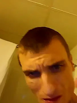 Snapshot of jizzyglizzy92 chatting on 02.10.26 jizzyglizzy92 online show from 02.10.26