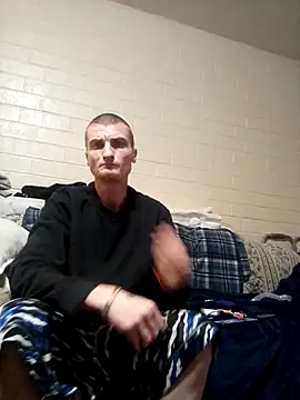 jizzyglizzy92 online show from 03.18.26