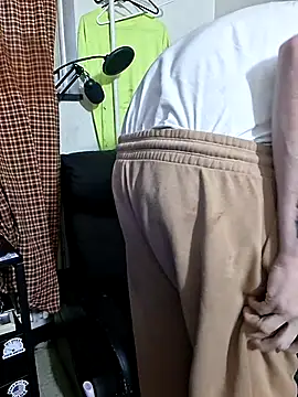jizzyglizzy92 online show from 07.24.26