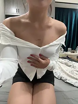 Xiaokui-04 online show from 10.31.25