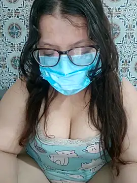Snapshot of Hot-lino chatting on 05.18.26 Hot-lino online show from 05.18.26