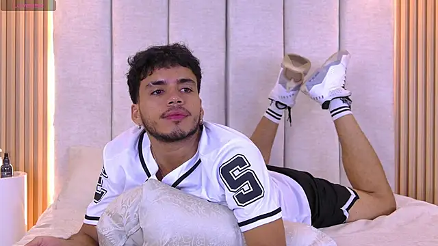 AlexanderJordan online show from 10.19.25