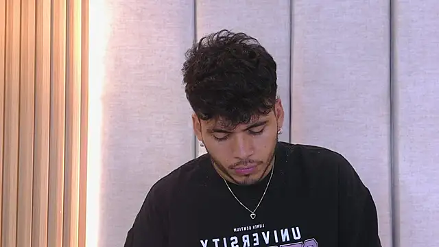 AlexanderJordan online show from 12.21.25