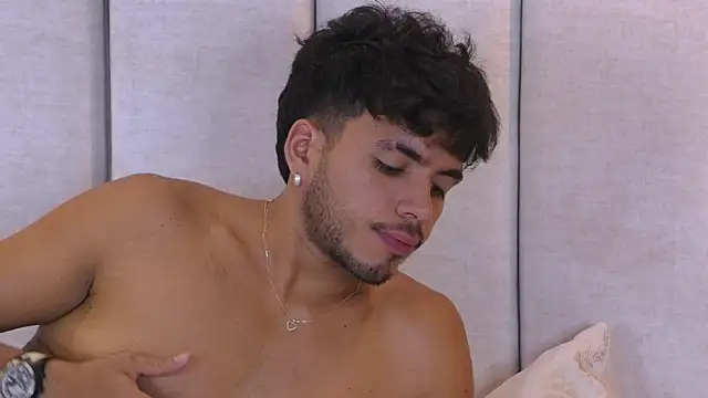 AlexanderJordan online show from 12.22.25