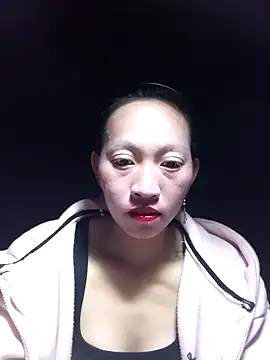 Snapshot of tcm-cute chatting on 10.26.25 tcm-cute online show from 10.26.25