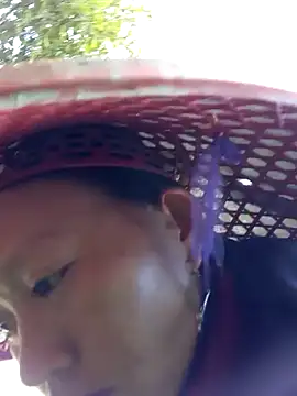 Snapshot of tcm-cute chatting on 10.27.25 tcm-cute online show from 10.27.25