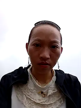 Snapshot of tcm-cute chatting on 10.31.25 tcm-cute online show from 10.31.25