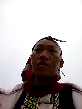 Snapshot of tcm-cute chatting on 11.04.25 tcm-cute online show from 11.04.25