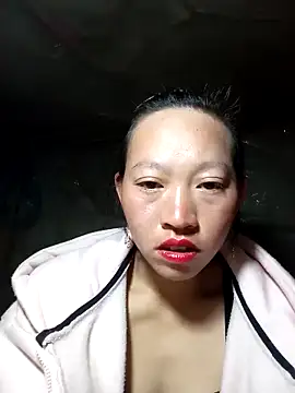 Snapshot of tcm-cute chatting on 11.07.25 tcm-cute online show from 11.07.25