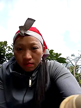 Snapshot of tcm-cute chatting on 11.15.25 tcm-cute online show from 11.15.25