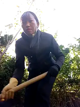 Snapshot of tcm-cute chatting on 11.26.25 tcm-cute online show from 11.26.25