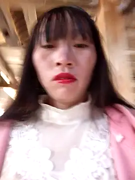 Snapshot of tcm-cute chatting on 12.03.25 tcm-cute online show from 12.03.25