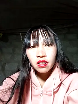 Snapshot of tcm-cute chatting on 12.03.25 tcm-cute online show from 12.03.25