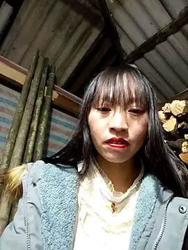 Snapshot of tcm-cute chatting on 12.05.25 tcm-cute online show from 12.05.25