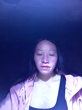 Snapshot of tcm-cute chatting on 12.17.25 tcm-cute online show from 12.17.25