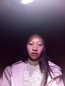 Snapshot of tcm-cute chatting on 12.19.25 tcm-cute online show from 12.19.25