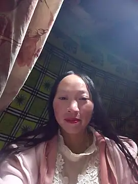 Snapshot of tcm-cute chatting on 01.10.26 tcm-cute online show from 01.10.26