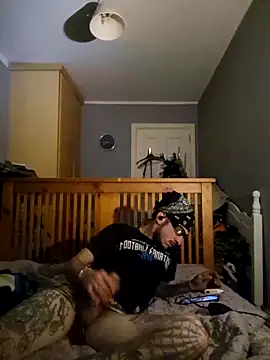 MODEST11 MMiILOO AMARO online show from 10.11.25