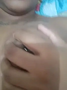 Snapshot of nessinha12 chatting on 09.15.25 nessinha12 online show from 09.15.25