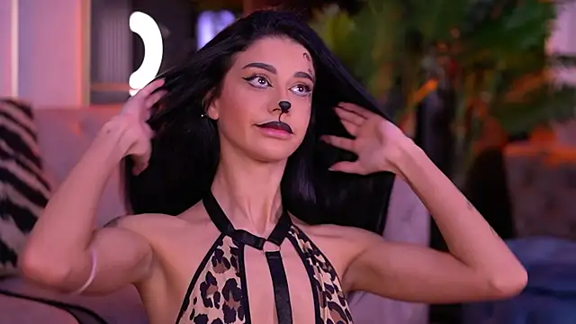 ArinaCarter online show from 10.31.25