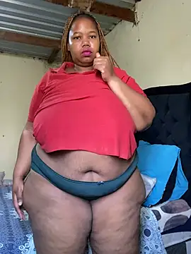 Snapshot of Curvycandy95 chatting on 07.02.26 Curvycandy95 online show from 07.02.26