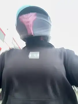 AlannaEvons online show from 11.10.25