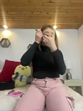 Snapshot of mia_skys chatting on 01.19.26 mia skys online show from 01.19.26