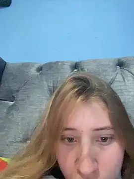 Snapshot of mia_skys chatting on 02.20.26 mia skys online show from 02.20.26