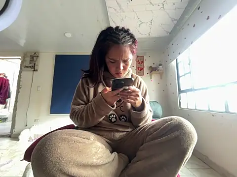 Snapshot of amanne_misa chatting on 04.24.26 amanne misa online show from 04.24.26