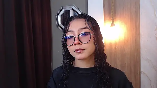 Snapshot of honeymoon_12 chatting on 02.20.26 honeymoon 12 online show from 02.20.26