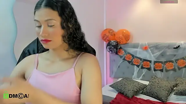 Snapshot of sweetrose_01 chatting on 10.30.25 sweetrose 01 online show from 10.30.25