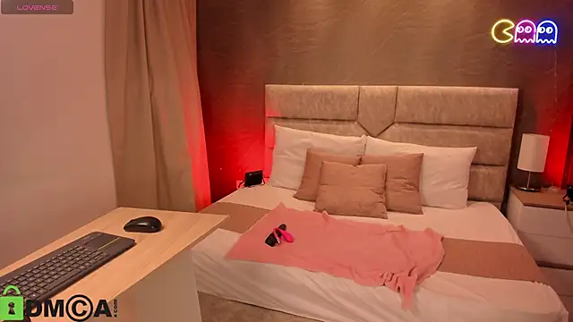 Snapshot of sweetrose_01 chatting on 02.25.26 sweetrose 01 online show from 02.25.26