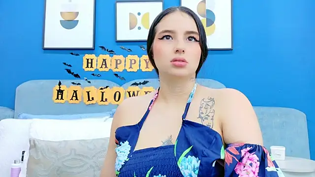 Ashley Evans22 online show from 10.24.25