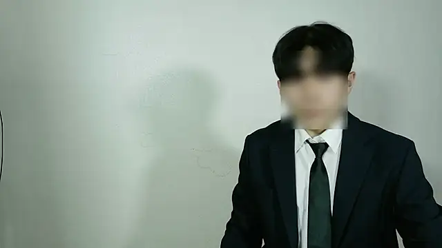Snapshot of min9811 chatting on 05.19.26 min9811 online show from 05.19.26
