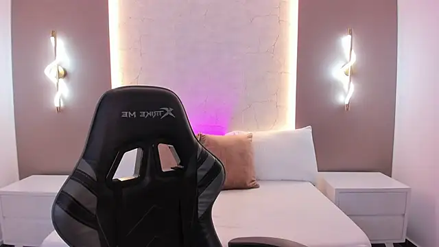 emily tolson online show from 02.07.26