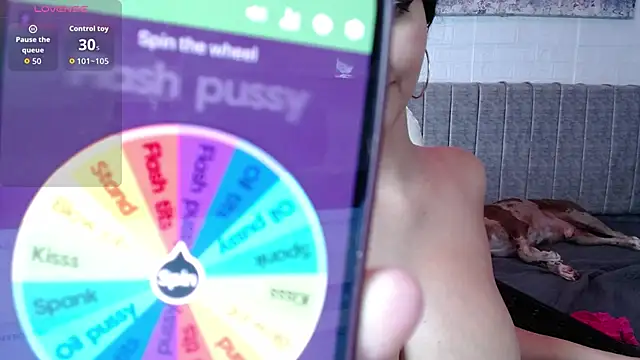 Snapshot of Carolinne_Mel chatting on 09.22.25 Carolinne Mel online show from 09.22.25