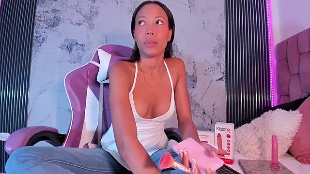 Mia Duarte1 online show from 10.16.25