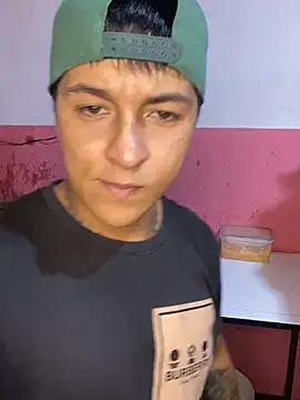 Snapshot of Jrivera22 chatting on 10.29.25 Jrivera22 online show from 10.29.25