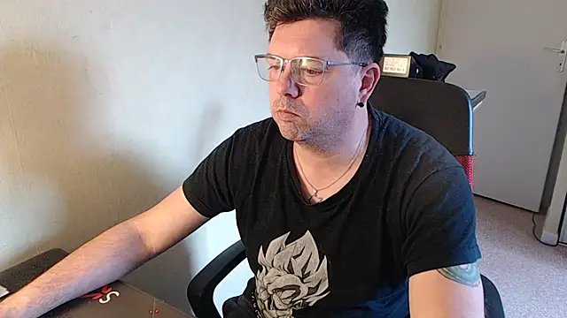 Snapshot of blueandwhite1 chatting on 01.29.25 blueandwhite1 online show from 01.29.25