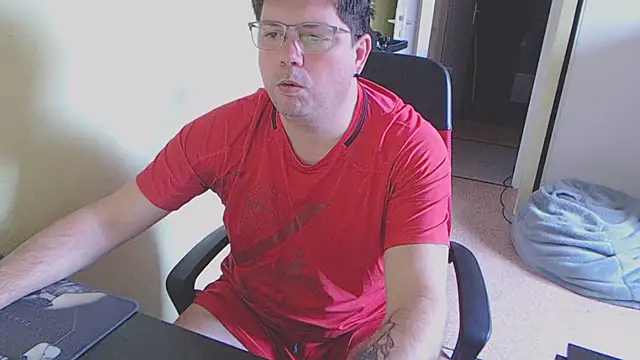 Snapshot of blueandwhite1 chatting on 02.22.25 blueandwhite1 online show from 02.22.25