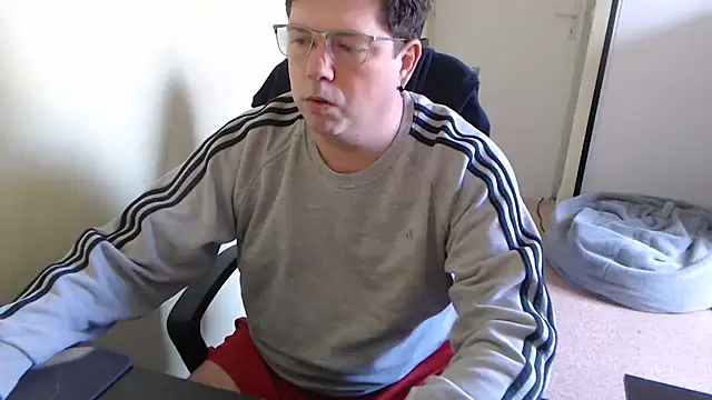 Snapshot of blueandwhite1 chatting on 03.02.25 blueandwhite1 online show from 03.02.25