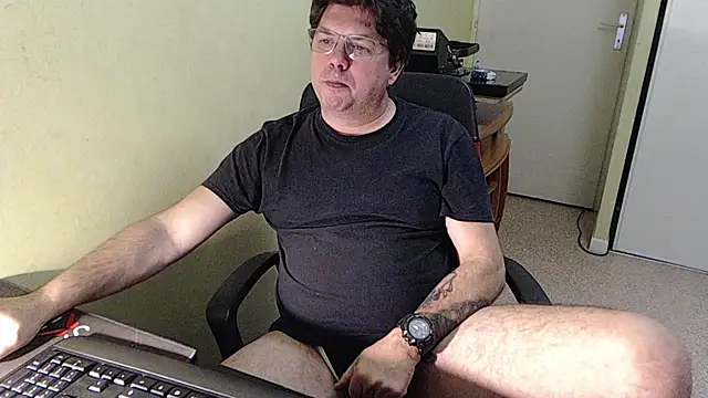 Snapshot of blueandwhite1 chatting on 01.13.26 blueandwhite1 online show from 01.13.26