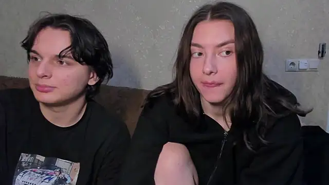 muuur fam online show from 10.12.25