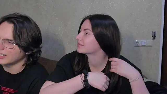 muuur fam online show from 01.11.26