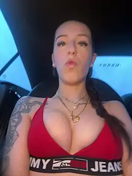 Snapshot of lisapeperoni chatting on 02.11.26 lisapeperoni online show from 02.11.26