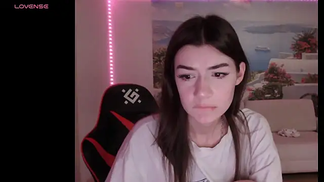 Snapshot of shadowraze228 chatting on 11.08.25 shadowraze228 online show from 11.08.25