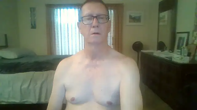 Snapshot of camminmichaellll chatting on 09.29.25 camminmichaellll online show from 09.29.25